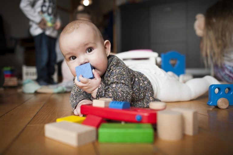 Zabawki z drewna Lobito