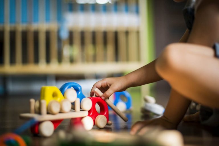 Zabawki z drewna Lobito